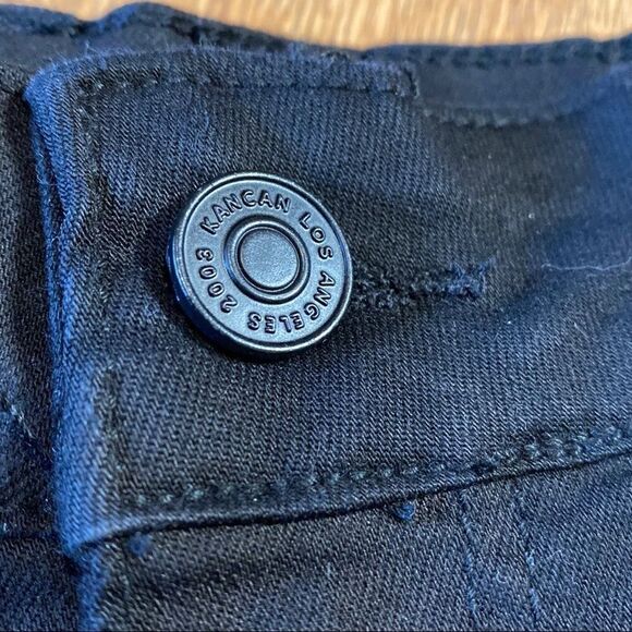 KANCAN ESTILO JET BLACK DESTROYED RAW HEM DENIM SHORTS W13/30 NWT - Picture 13 of 15